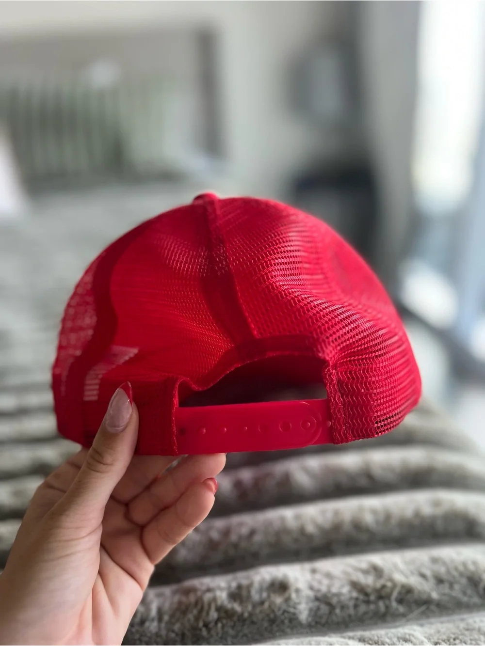 Smiley Face Women's Red Fun Trucker Hat